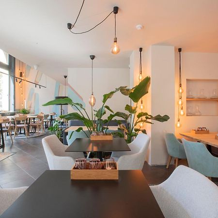 Modern Top Floor Loft With Balcony Boedapest Buitenkant foto